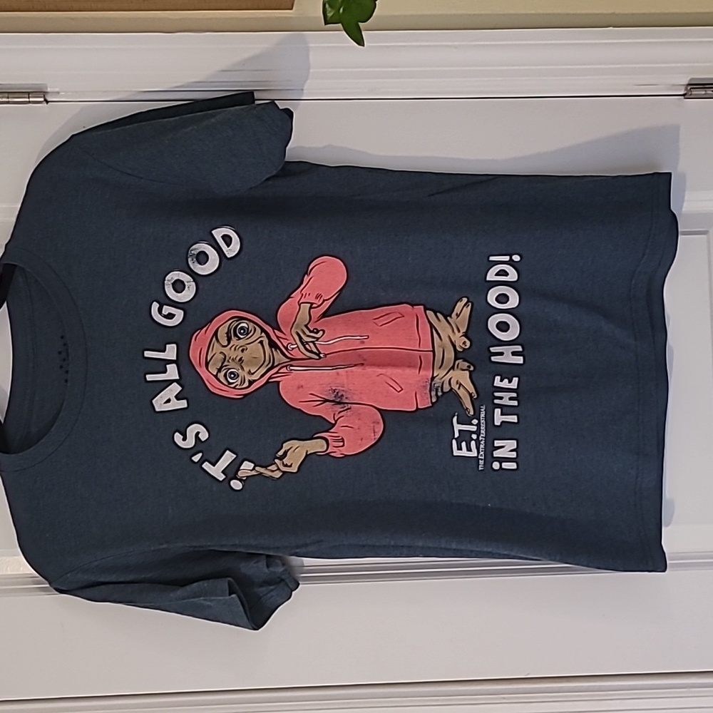 NWOT ET tee